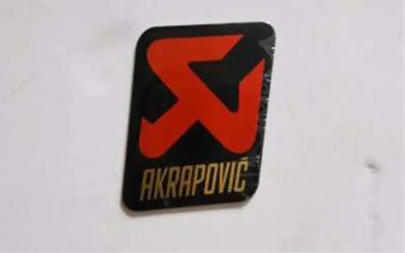 Декоративна наліпка на глушник AKRAPOVIC 72×85 мм, mod. 2, 118