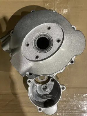 Крышка генератора левая JH 125 (152FMH) под генератор 5+1 ST