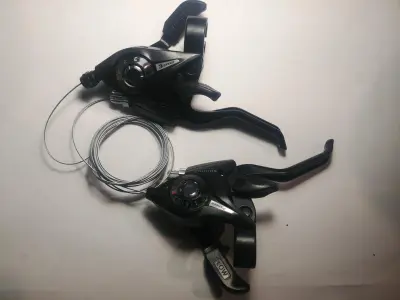 Моноблоки Shimano ST-EF510, лівий 3 швидкості / правий 8 швидкостей
