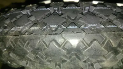 Шина Deli Tire S-310 3.00-4 TL для тачки