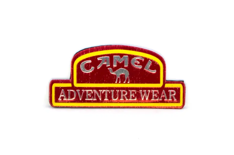 Декоративная наклейка CAMEL ADVENTURE WEAR 6×14 см