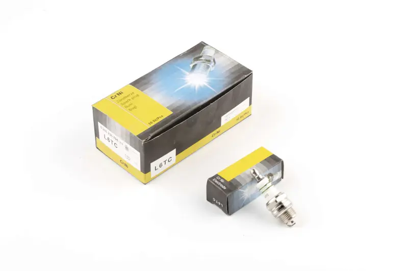 Свеча зажигания для бензопилы L6TC M14×1,25, 9,5 мм BSC