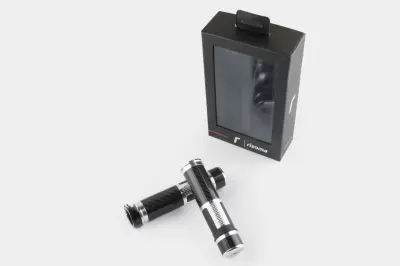Ручки руля RIZOMA Carbon с белыми алюминиевыми отбойниками