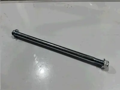 Вісь переднього колеса V150A MIS