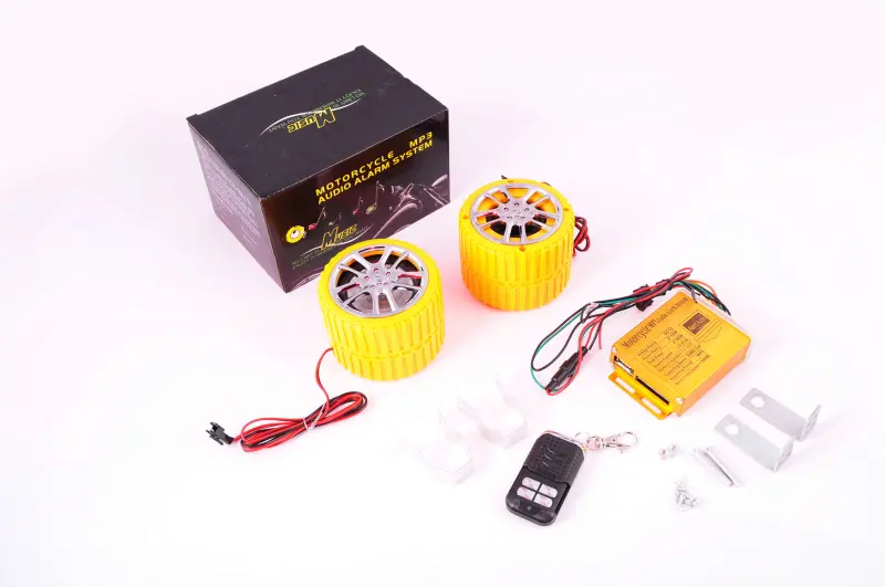 Мотоаудіосистема CZMP3005-1 2,5″, жовта, FM/MP3, із сигналізацією та ПДУ