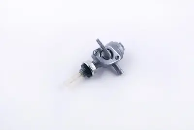 Топливный кран Honda GX168 Ø10 мм, штуцер 180°, с резервом HY