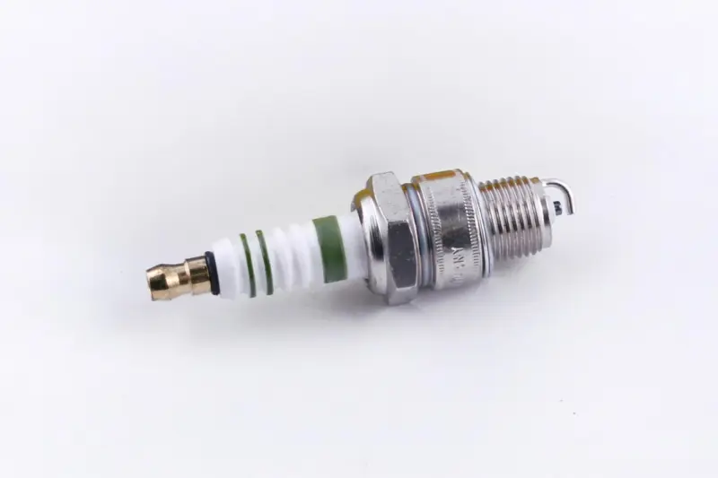 Свеча зажигания E6TC M14×1,25, 12,7 мм