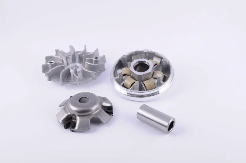 Передний вариатор DONGXIN для 4T GY6 125/150 с пальцем и неполной щекой