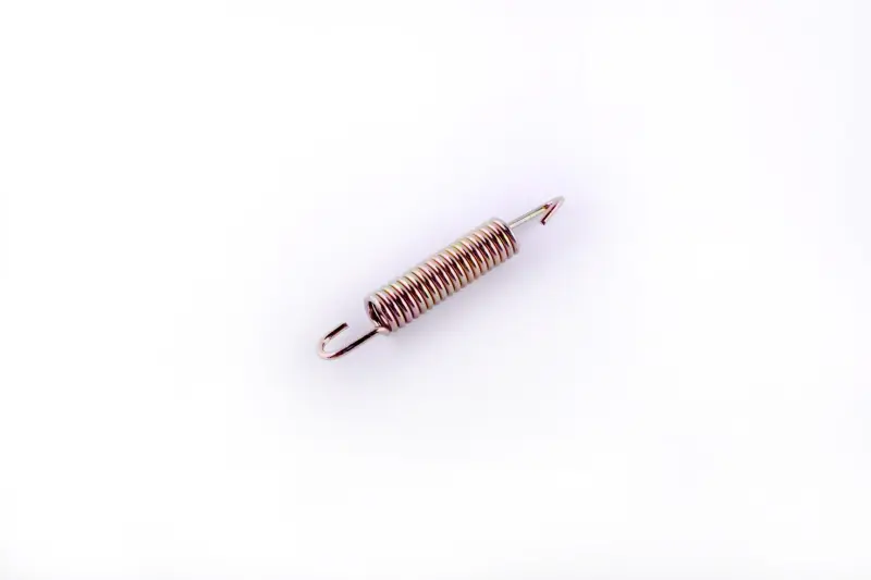 Пружина центральной подножки Suzuki AD100