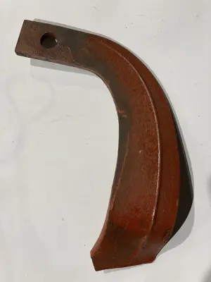 Ніж культиватора S195 правий DIGGER