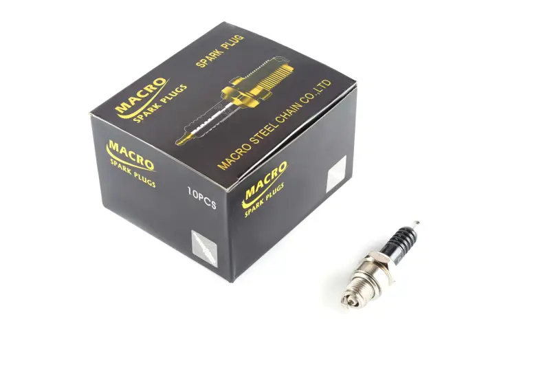 Свічка запалювання MACRO E6TC M14×1,25, 12,7 мм для 2Т скутерів 50–125 см³
