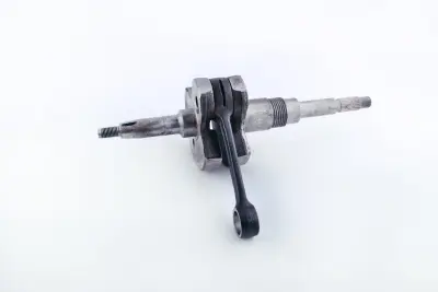 Колінвал для скутера Suzuki AD110 MSU