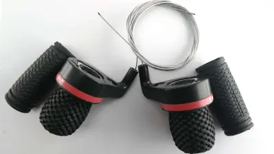 Комплект ревошифтів YKX 3×7 із грипсами
