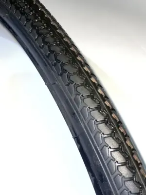 Велосипедная шина Deestone D-880 27×1 3/8 (37-630), черная