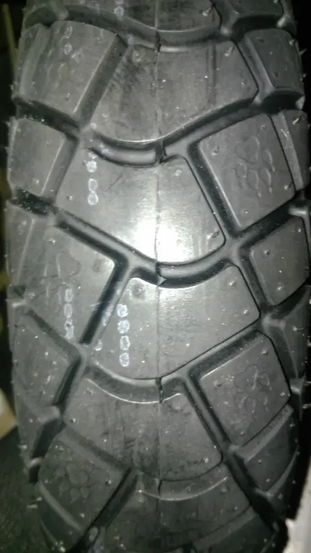 Шина для скутера Deli Tire S-223 Wolf 3.00-10 42J 4PR TL
