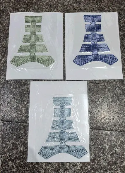 Декоративна наліпка на бак зі стразами, 20×16 см