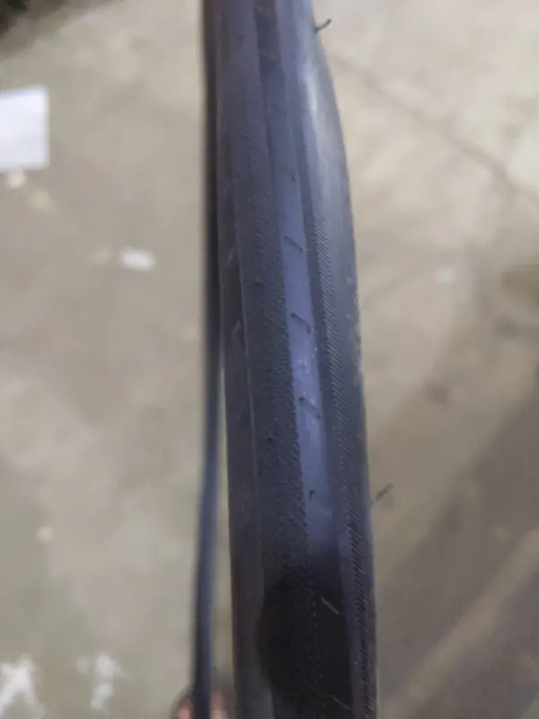 Комплект велосипедной шины с камерой Mareli 24 × 1,00 (23-540), черный