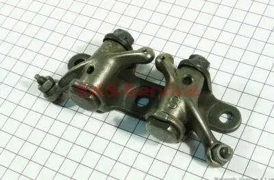 Коромисла клапанів 4T CG 200/250 JING, пара у зборі