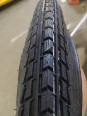 Велосипедная шина LTK 24 x 1 3/8 (37-540)