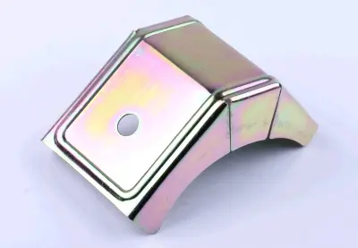 Крышка воздухозаборника двигателя 186F