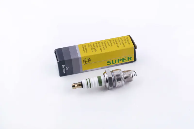 Свеча зажигания E6TC BSC M14×1,25, резьба 12,7 мм, для 2Т скутеров 50–125 см³