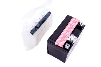 Мотоакумулятор OUTDO UTX9-BS 12V 8 А·год з електролітом
