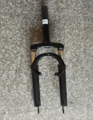 Вилка велосипедна амортизаційна 26″, чорна, V-Brake