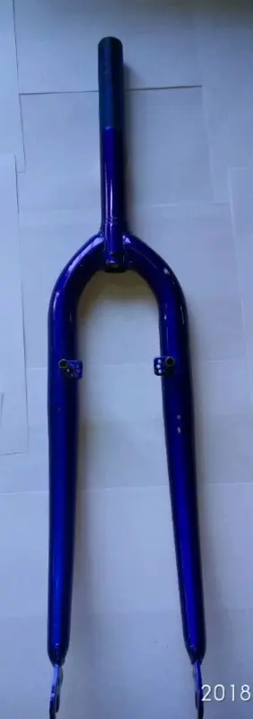 Вилка велосипедная жесткая 28" с креплением V-brake, синяя YKX