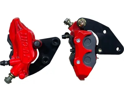 Задний двухпоршневой тормозной суппорт KOMATCU mod.A для GY6 50/150, красный