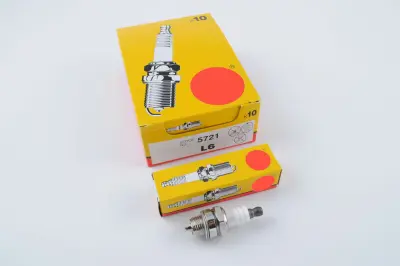 Свічка запалювання для бензопили L6TC M14x1,25, 9,5 мм NG