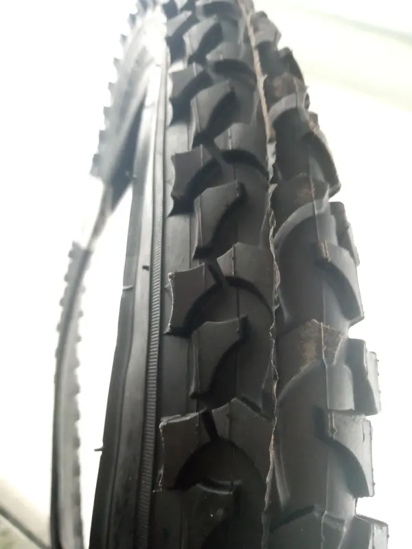 Велосипедна шина DURRO CC-8102 «Косичка» 20 x 1,95