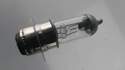Лампа фари TAKAWA P15D-25-1 12V 18/18W, 1 вус