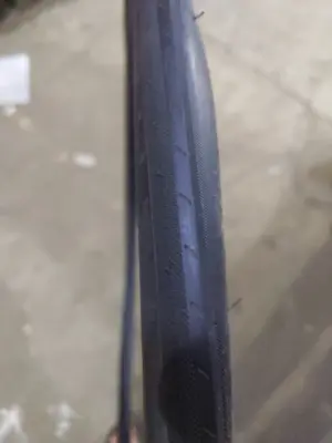 Комплект велосипедной шины с камерой Mareli 24 × 1,00 (23-540), черный