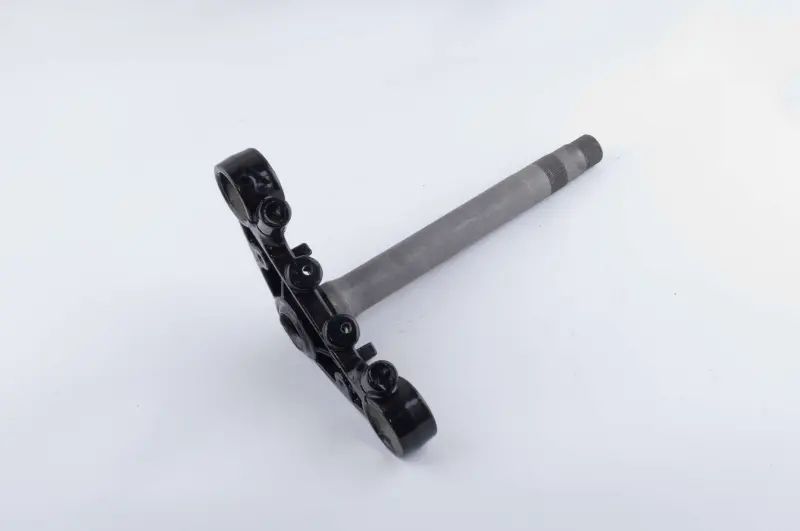 Нижняя траверса со штоком Yamaha YBR125