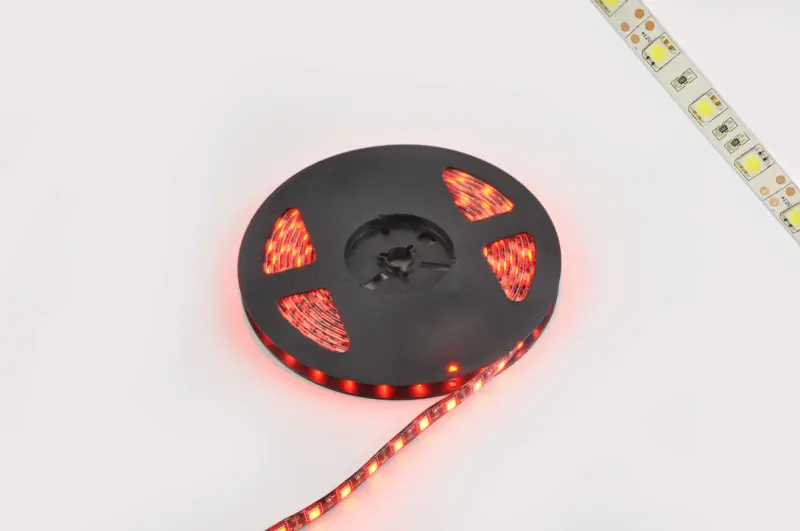 Вологозахищена світлодіодна стрічка SMD 5050, червона, 60 LED/м, 5 м