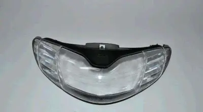 Стекло передней фары Activ ST