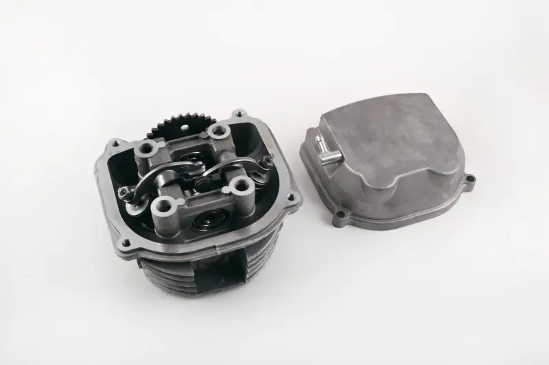 Головка циліндра 4T GY6 125 у зборі з кришкою SUNY mod B