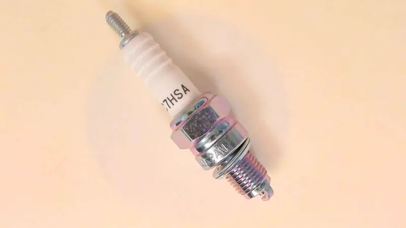 Свічка запалювання MSU C7HSA