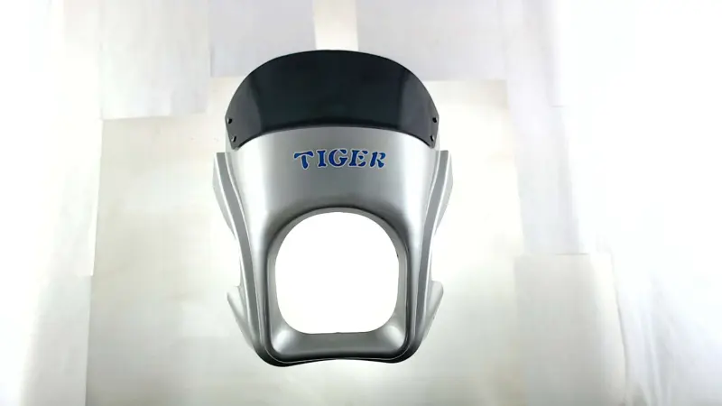Обтекатель фары TIGER с ветровиком, серебристый