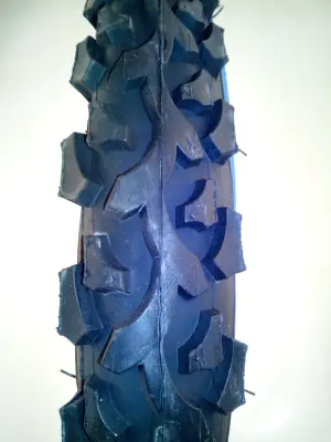 Велосипедная покрышка Deli Tire S-186 14 × 1,75 (47-254), черная