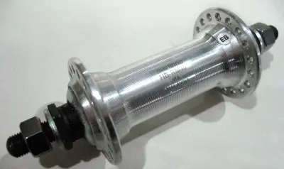 Передняя втулка Shimano HB-RM40, 36H, под гайки, серебристая