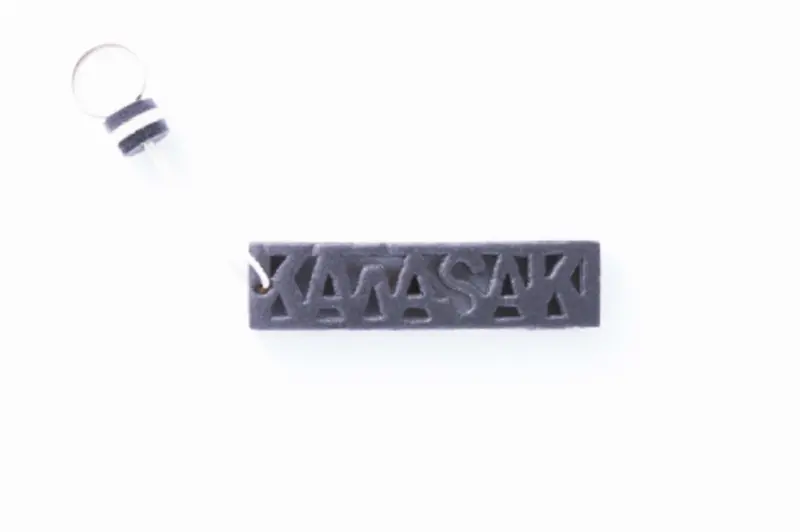 Каучуковый брелок KAWASAKI серо-белый