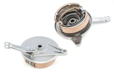 Задня кришка барабанного гальма Zongshen, Lifan 200/250 під литий диск з колодками KOMATCU