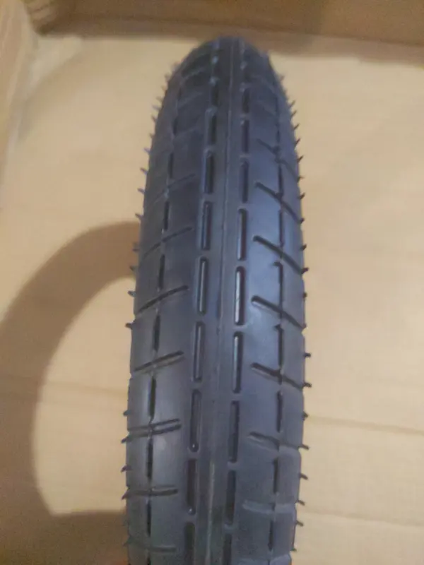 Велосипедная шина 12 × 1/2 × 2 1/4 G-806 LTK