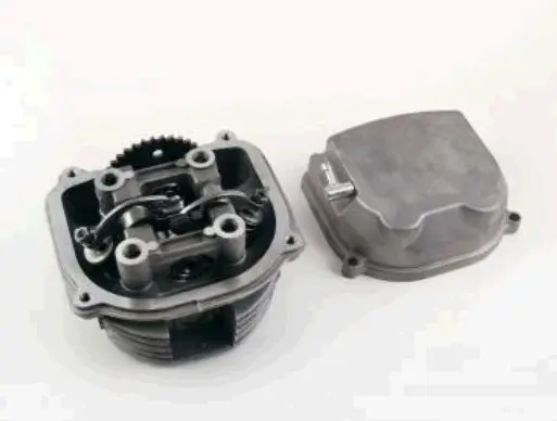 Головка цилиндра в сборе с крышкой 4T GY6 125 (TM)