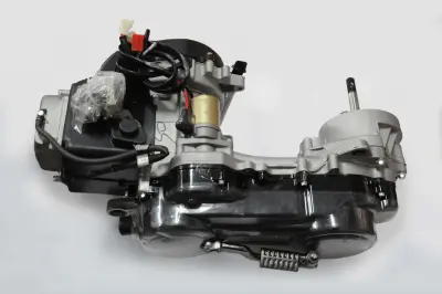 Двигатель 4T GY6 80 cc 139QMB, короткий, под колесо 10″