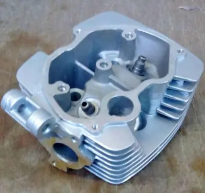 Головка циліндра 4T CG150 з клапанами JING