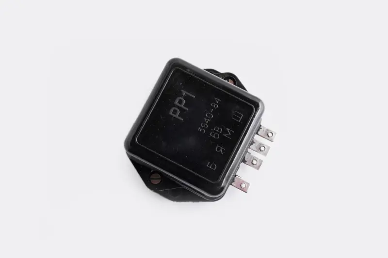 Реле-регулятор напряжения ИЖ 6V (РР-1) VDK
