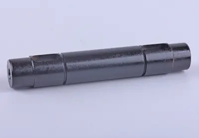 Вал проміжний приводу масляного насоса Xingtai 120, 129 мм, під шпонку AMG