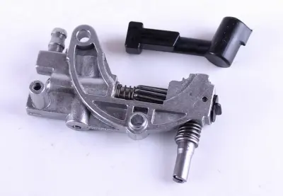 Масляний насос для бензопили Goodluck GL 4500/5200 AMG